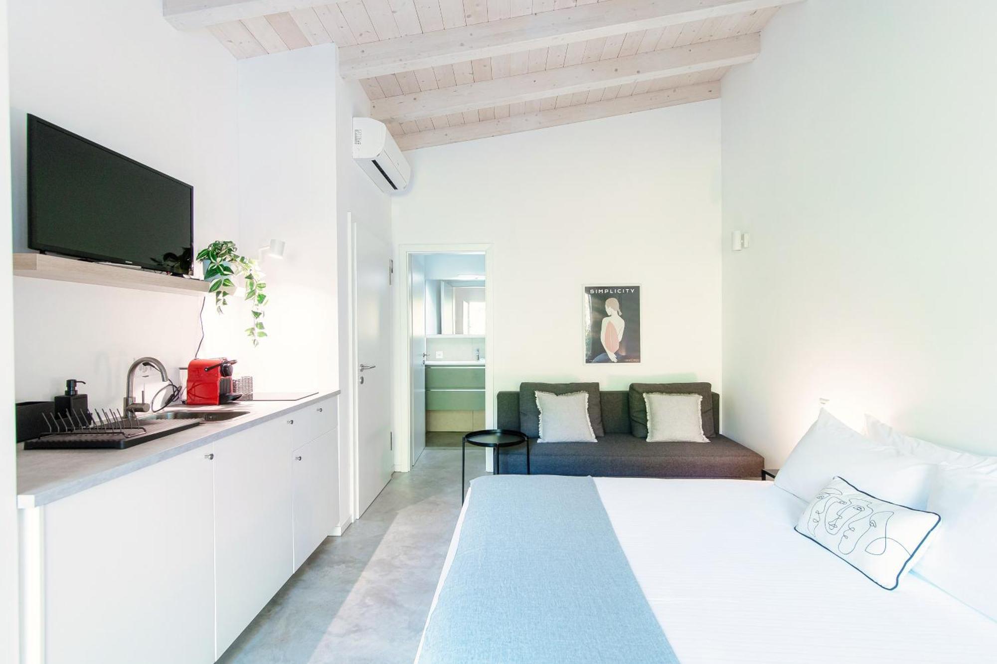 Le Betulle Studios By Quokka 360 - Studio Apartments By The Origlio Lake Esterno foto