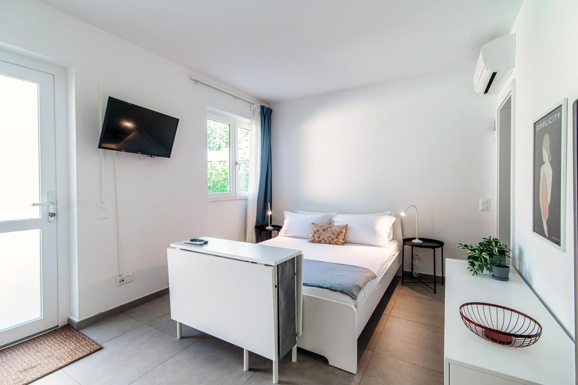 Le Betulle Studios By Quokka 360 - Studio Apartments By The Origlio Lake Esterno foto